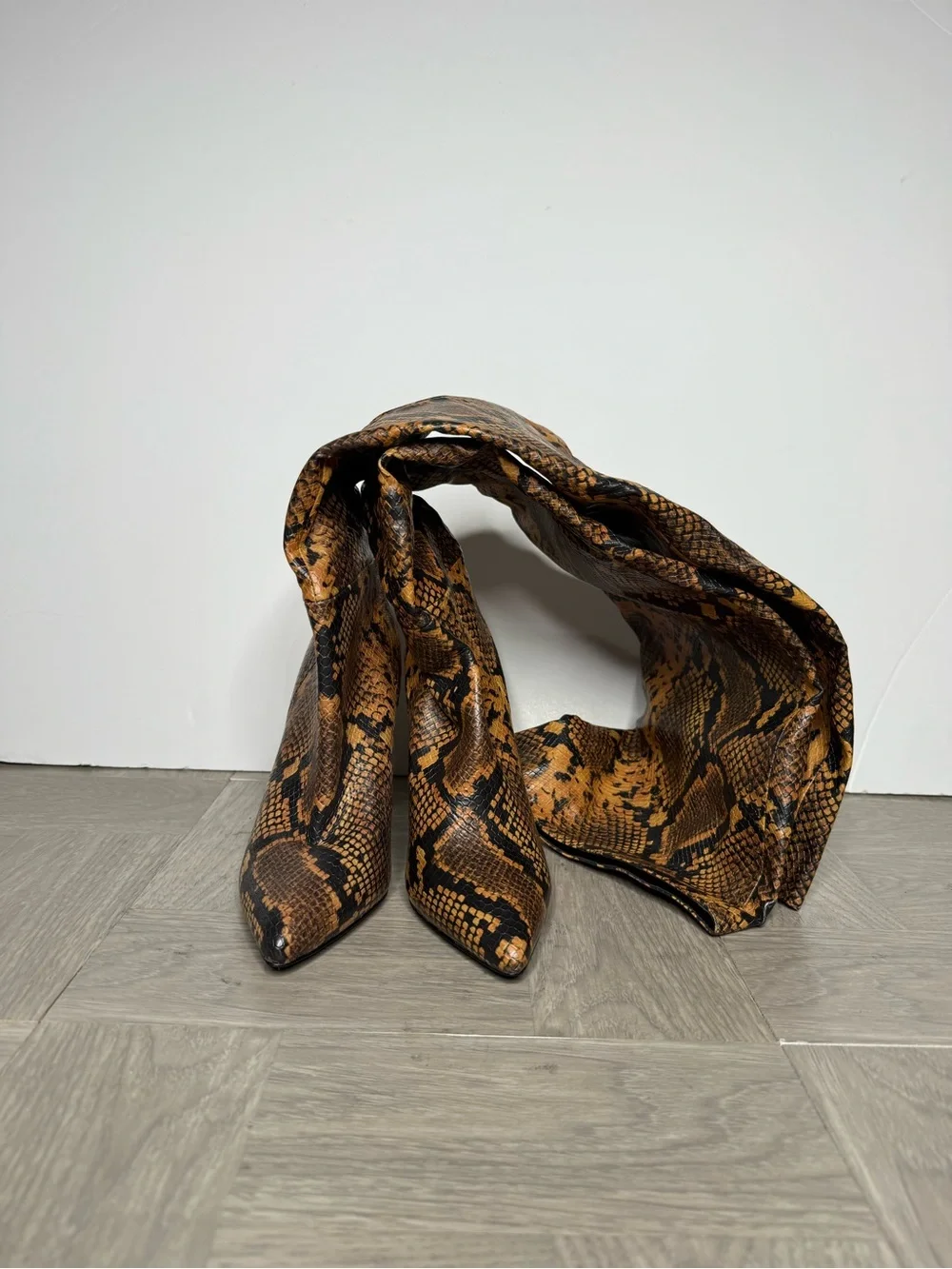 Steve Madden Winnie Harlow Harlow Snakeskin Over The Knee Boot 7 1/2 M